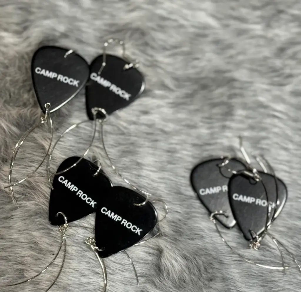CAMP ROCKオリジナルピアス